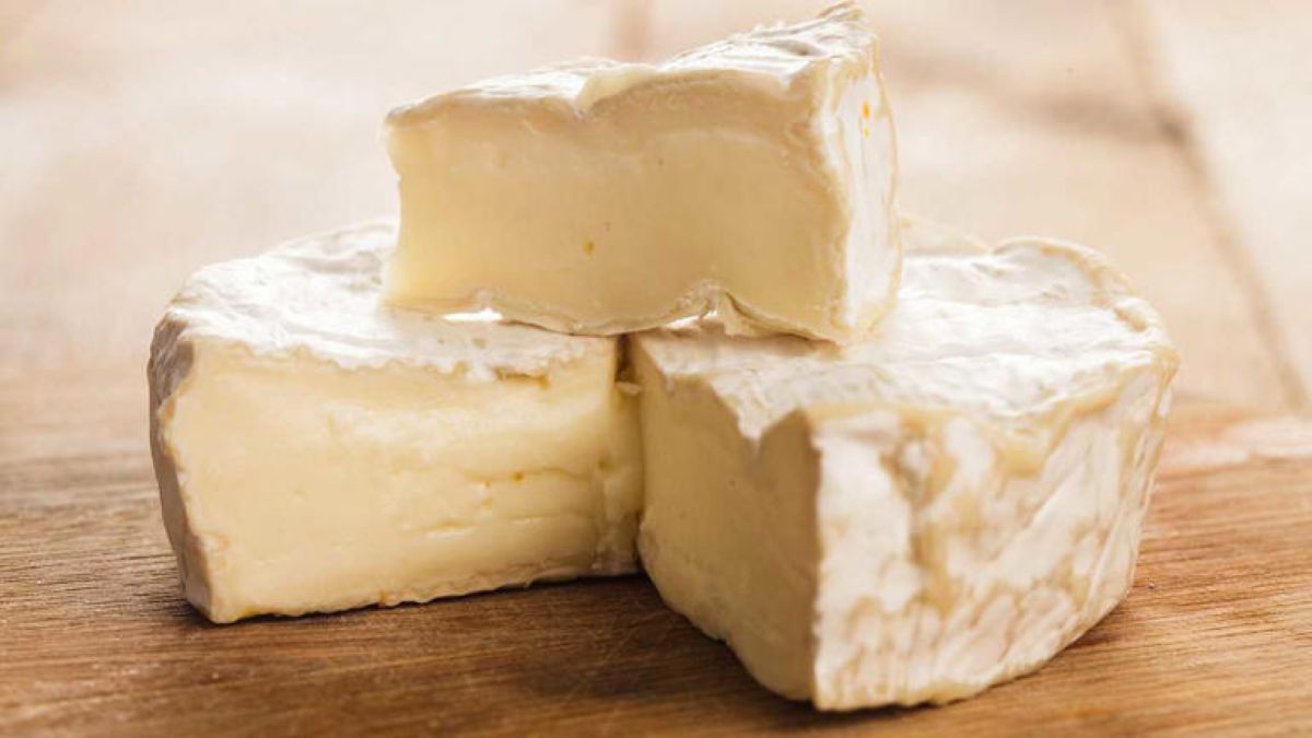 Richiamo senza precedenti di formaggi francesi per la listeriosi