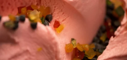 Che cos’è la Crema Reggina: l’iconico gelato rosa di Reggio Calabria