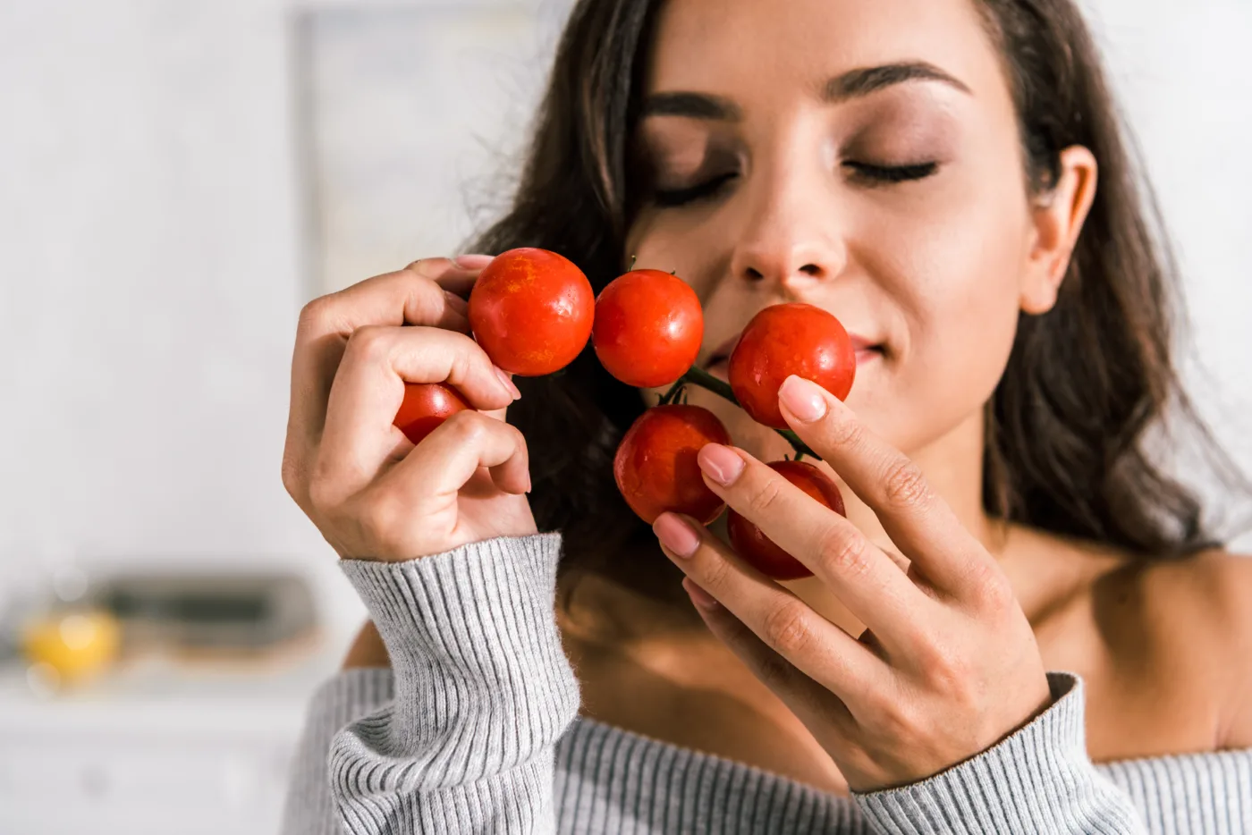 Pomodori ogni giorno: benefici, rischi e consigli per un consumo equilibrato