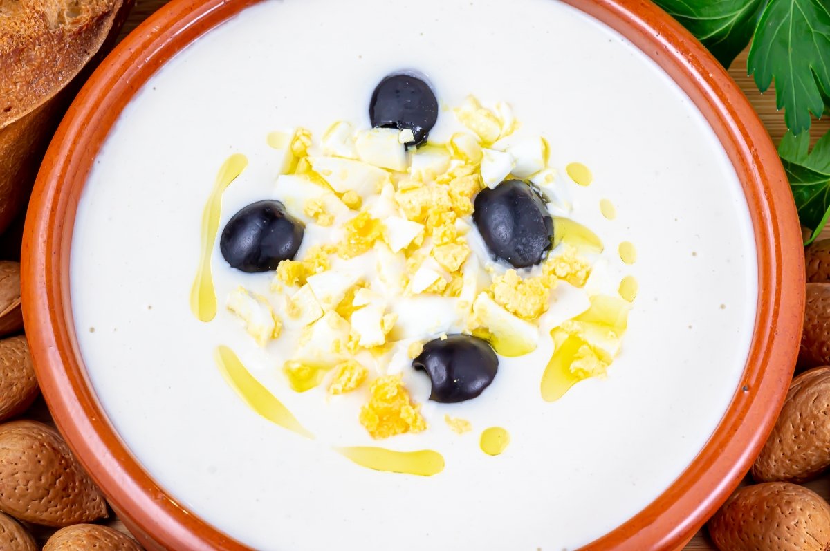 Che cos'è la mazamorra andalusa: la zuppa fredda tipica di Córdoba